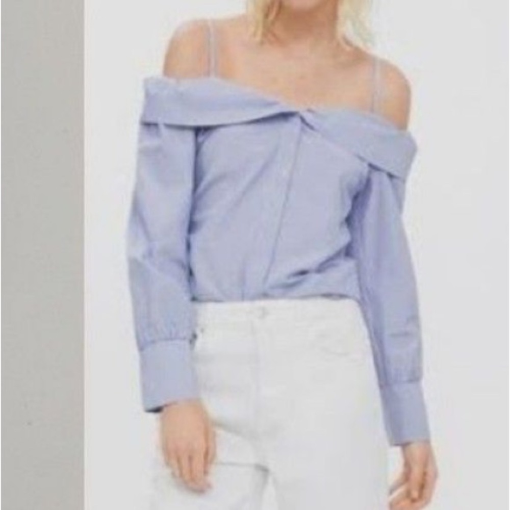 Zara stripped off the shoulder top